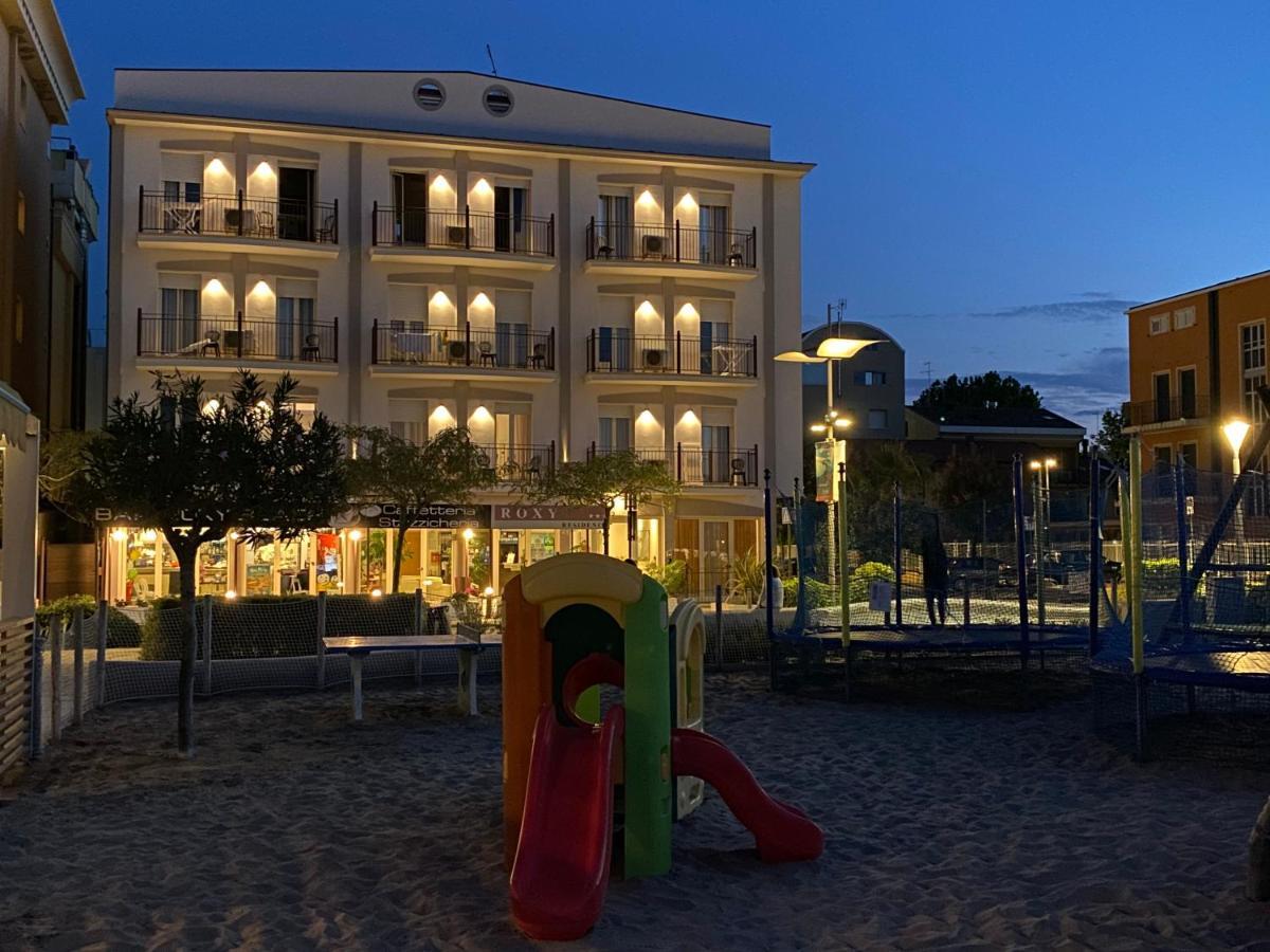 Residence Roxy Misano Adriatico Εξωτερικό φωτογραφία