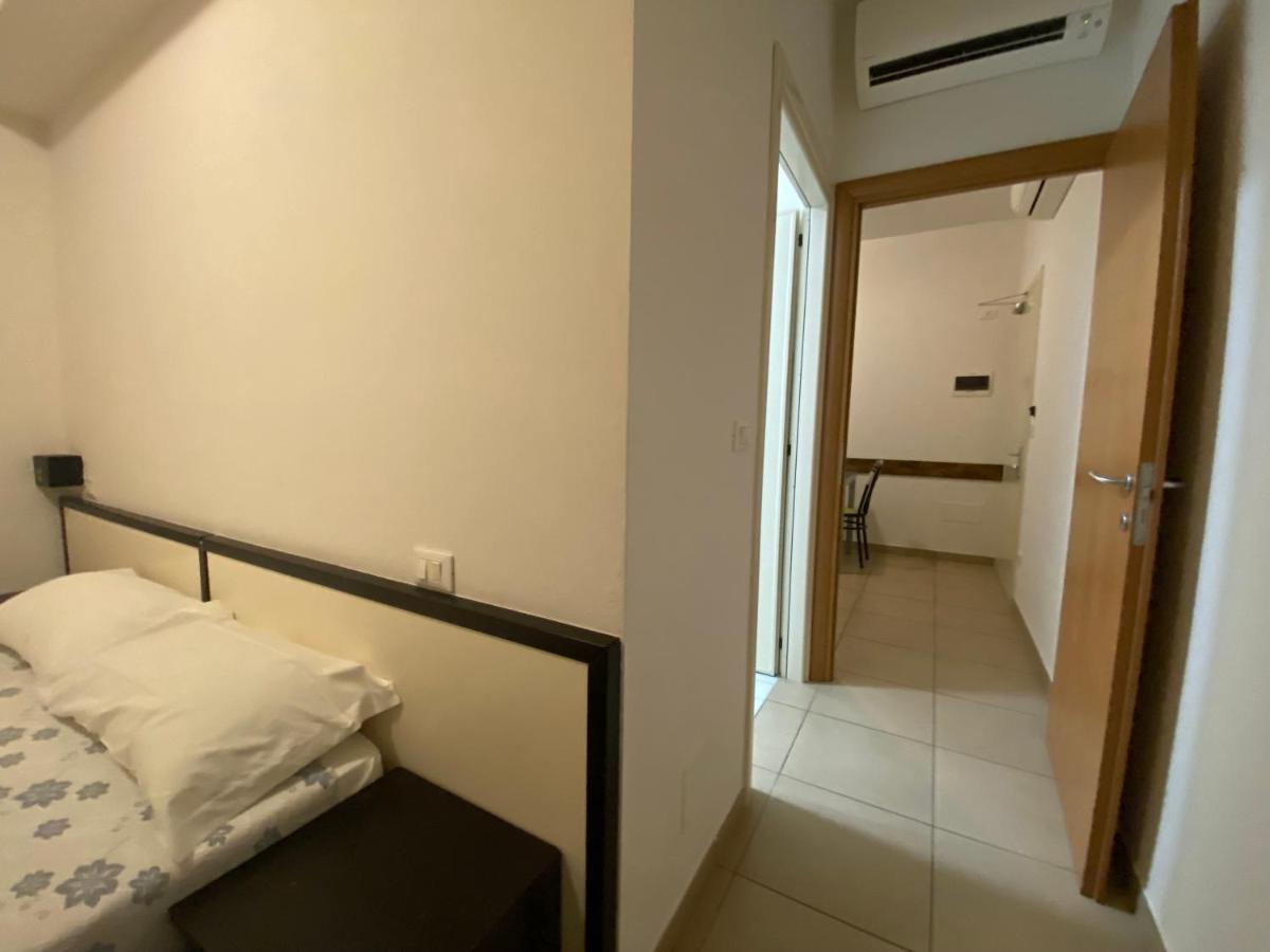 Residence Roxy Misano Adriatico Εξωτερικό φωτογραφία