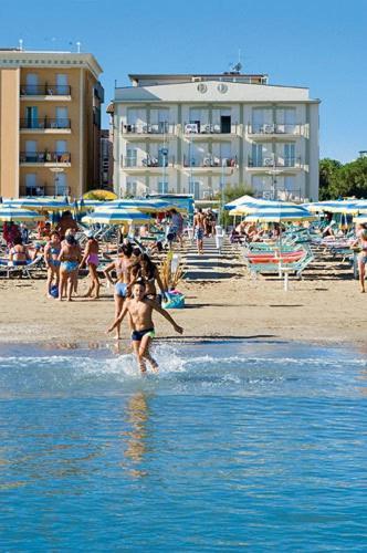 Residence Roxy Misano Adriatico Εξωτερικό φωτογραφία