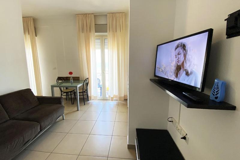 Residence Roxy Misano Adriatico Εξωτερικό φωτογραφία