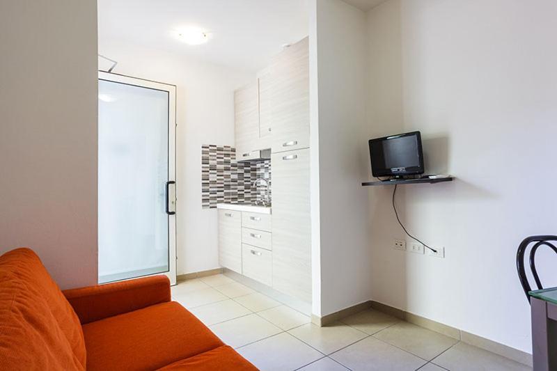 Residence Roxy Misano Adriatico Εξωτερικό φωτογραφία