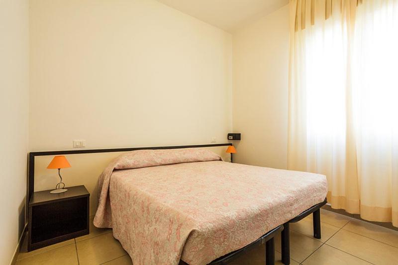 Residence Roxy Misano Adriatico Εξωτερικό φωτογραφία