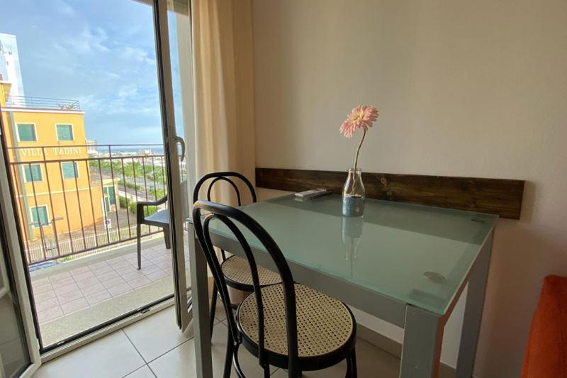 Residence Roxy Misano Adriatico Εξωτερικό φωτογραφία