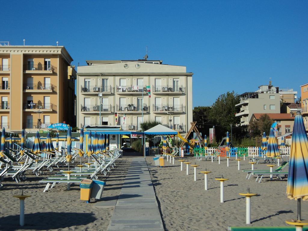 Residence Roxy Misano Adriatico Εξωτερικό φωτογραφία