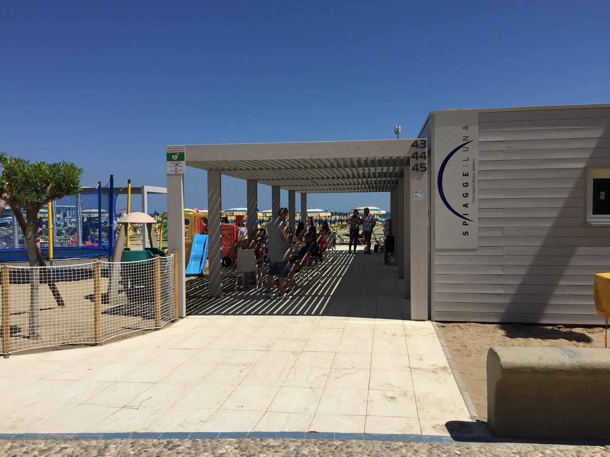 Residence Roxy Misano Adriatico Εξωτερικό φωτογραφία